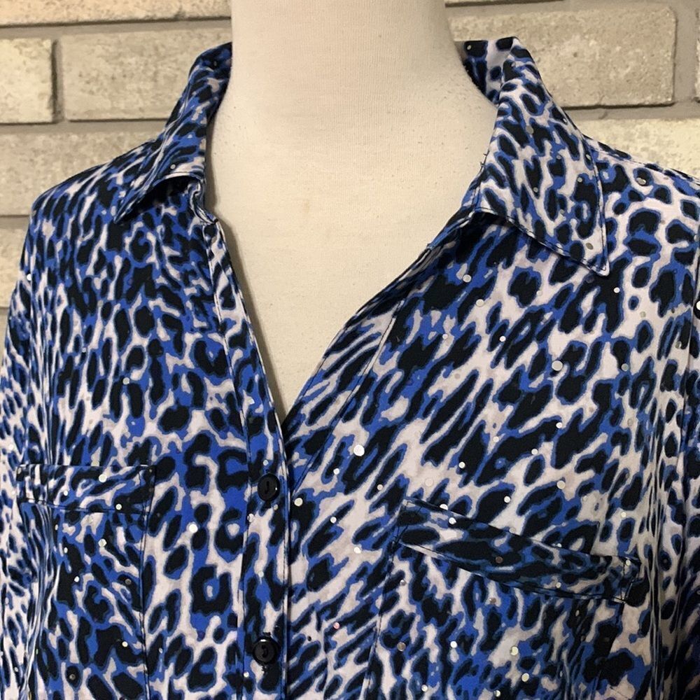 3for$20 button front blouse large - Picture 2 of 4